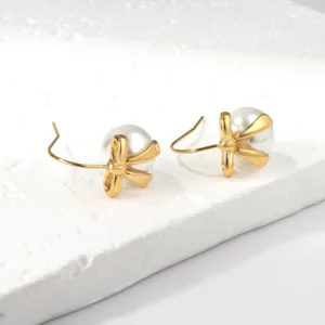 Bow earrings
